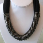 Metal Ring Necklace (Medium)