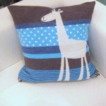 Kids Giraffe Pillow_16x16 (Medium)