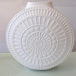 White Porcelain Vase (Medium)
